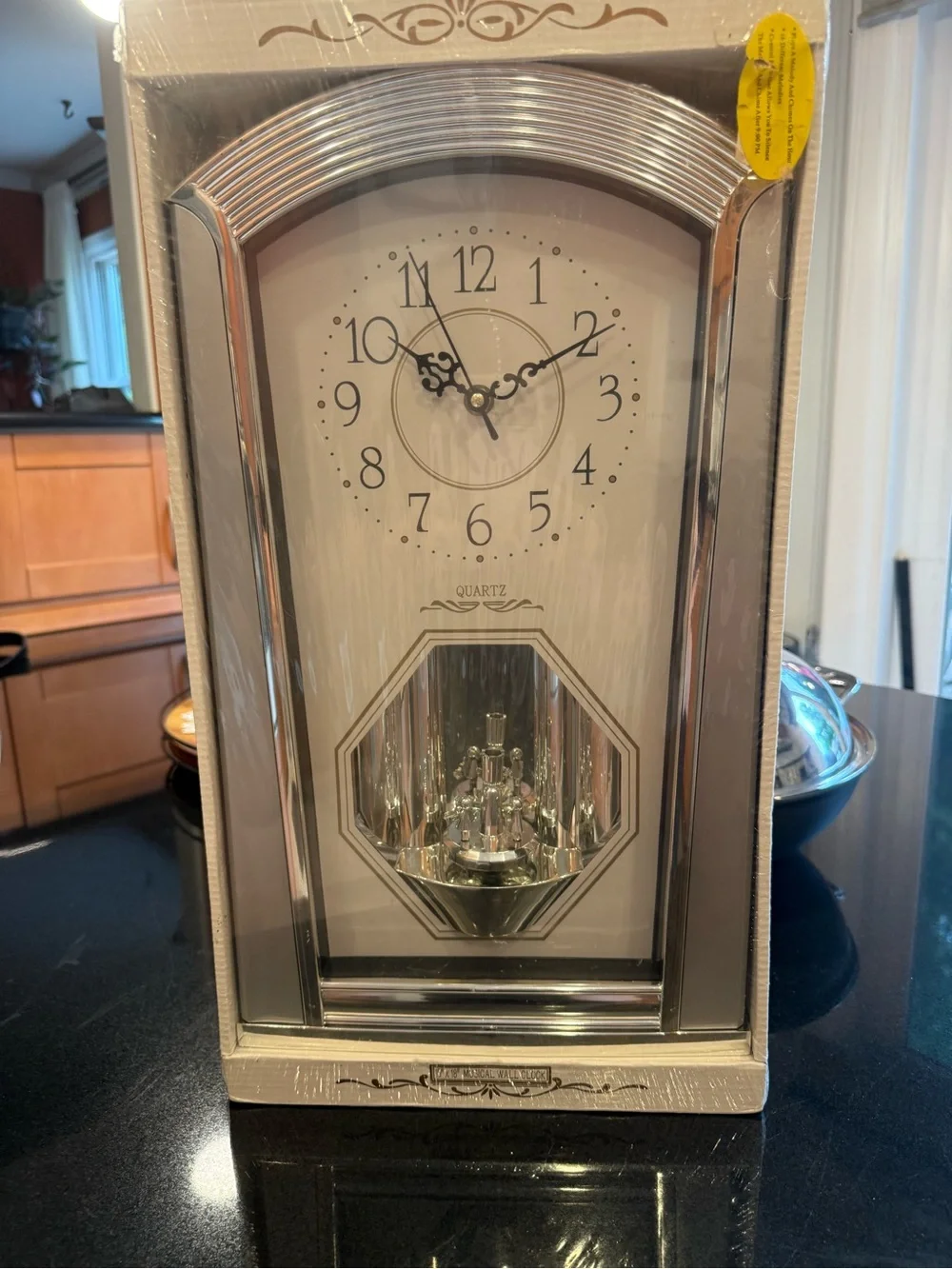 Quartz Mantel Wall Clock in Silver
